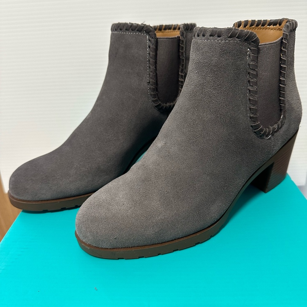 Jack Rogers Women’s Pippa Suede Boots